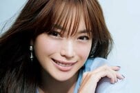 【蛯原友里】夫・ILMARIとエルメスのショーへ　夫婦ショットに「憧れる」「最高にカッコいい」