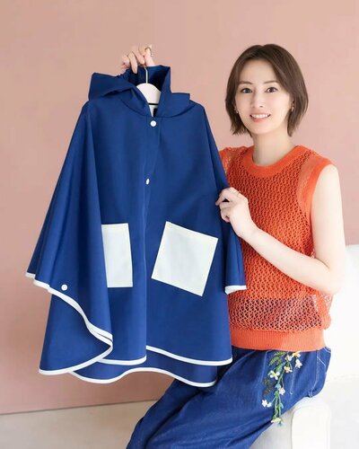 北川景子が登場する『COTTON TIME』7月号誌面カットⒸ天日恵美子