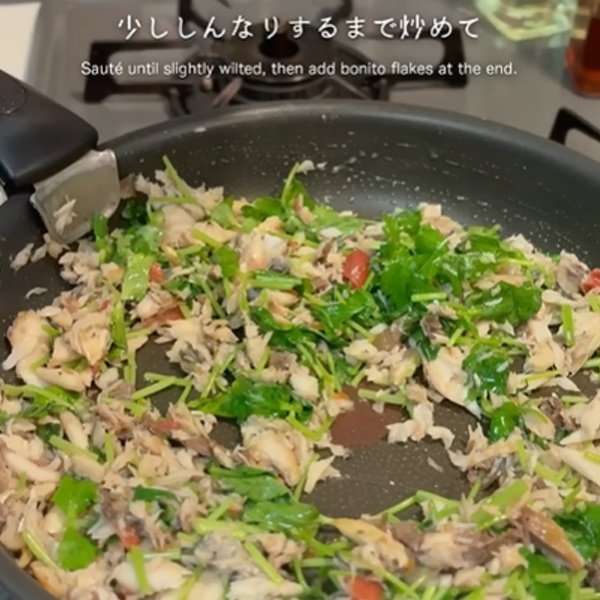 妻が夫に作る【梅鯖そぼろ弁当】が美味しそう！〈炒り卵〉も入って甘さとしょっぱさのバランスもばっちり！