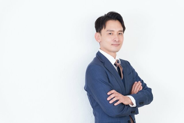 【公務員の給料】2026年の人事院勧告で月給は平均「1万5056円」アップ！ボーナスは年4.70月分、初任給はいくらに？