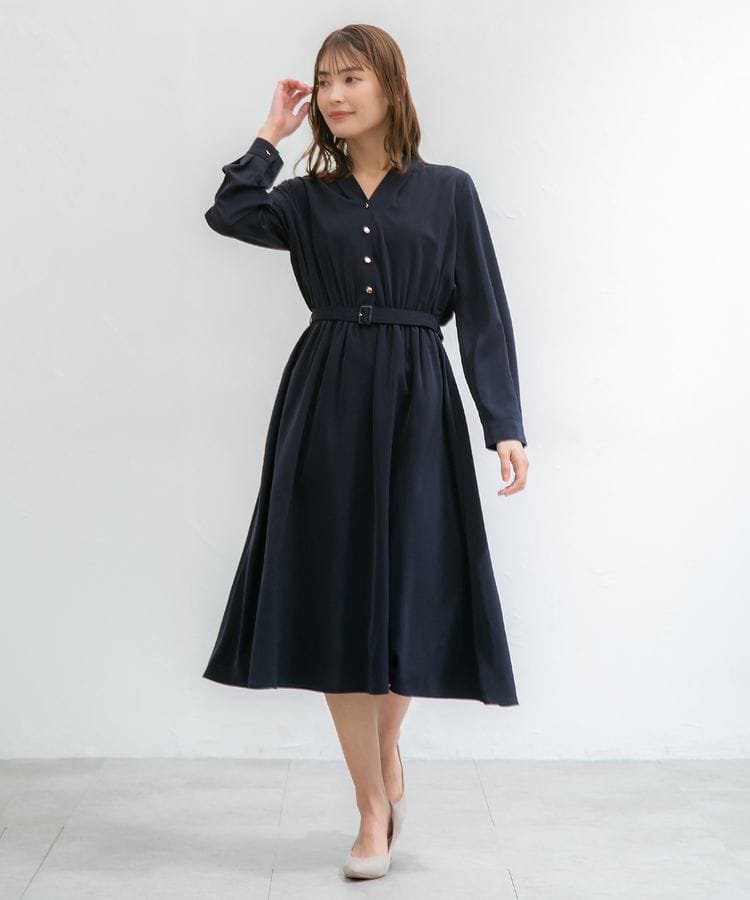 出所：ハニーズ公式通販 金釦使いワンピース
