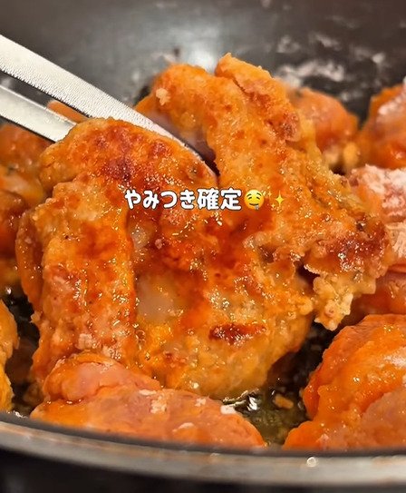 ファミレス人気メニューを再現！骨なしの【辛味チキン弁当】が「食べやすい」と婚約者にも好評！