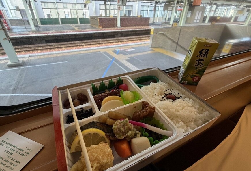 豪華な朝食のお弁当