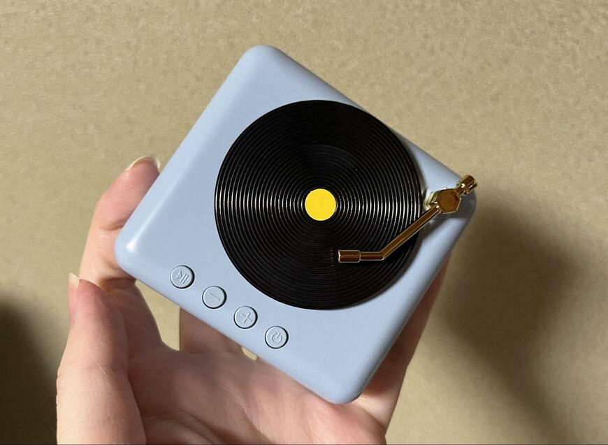 ダイソー、レトロスピーカー(レコードプレーヤー型)画像