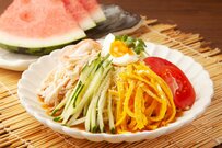 【現代の70歳代のお金事情】1カ月の消費支出（生活費）は平均「25万6521円」に！「貯蓄」はいくらある？「厚生年金や国民年金」の平均月額はいくらか