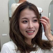 【大変身】今の髪型に飽きた女性がバッサリカットで大胆イメチェン！「すごぉい」と大満足