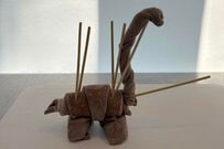 クロワッサン専門店オーナーが「恐竜クロワッサン」を焼いたら…　まさかのビジュアルに笑ってしまう