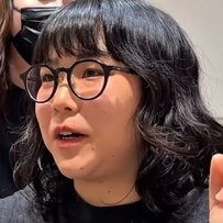 「このままでは伸ばせない？」髪を伸ばしたい女性の将来的な理想も叶える「くるくるボブパーマ」が素敵