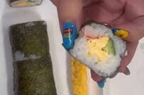 2児の母が夫に作る「サラダ巻き弁当」　海苔でギュッと巻いたボリューミーなお弁当で思わず笑顔に