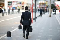 もめる裁量労働制〜深夜や休日労働の手当てが全てなくなるわけではない