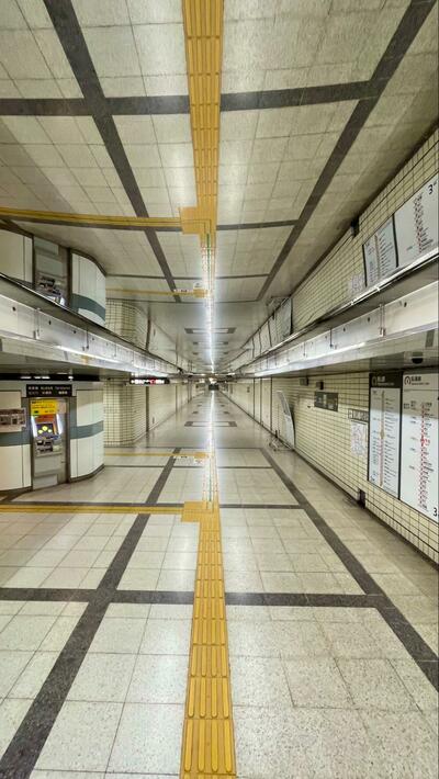 「無限回廊みたいな乗換通路」