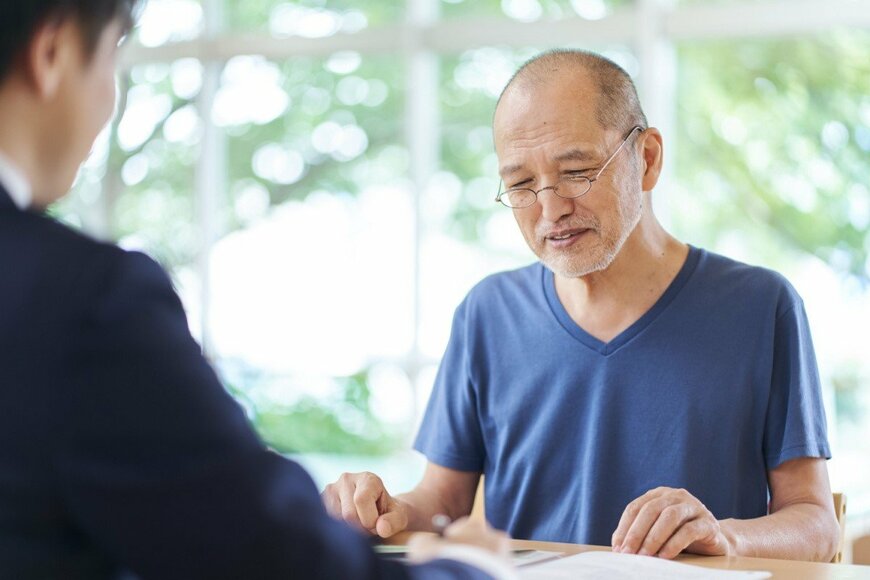 【年金の年齢別早見表】実は低い？65歳未満・65歳以上の年金額はいくらなのか