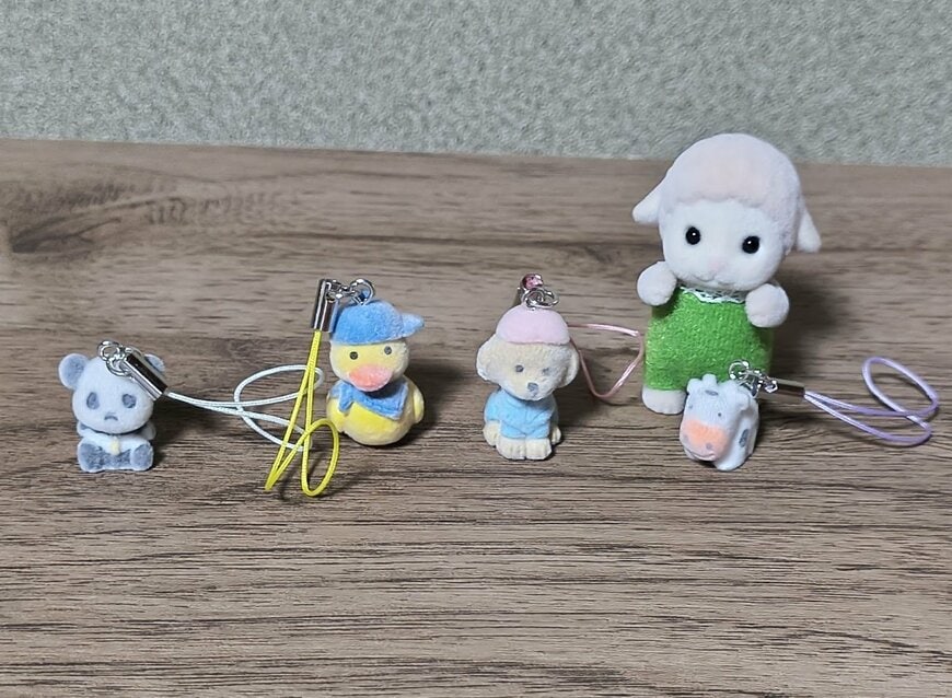 筆者撮影（セリア、ストラップ フロッキー アニマル）