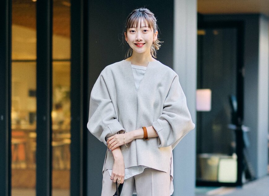 （ブラウス ¥30,800 Plage ）