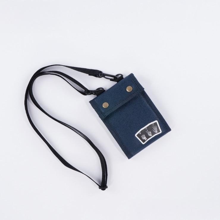 出所：しまむらパーク しまむら コインケース（カイジ）・限定ジャンケンカード