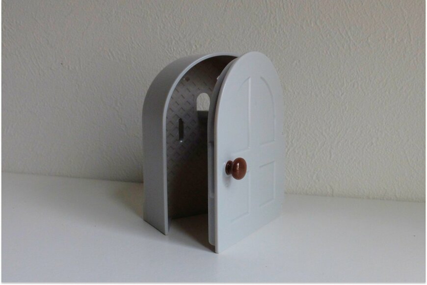 キャンドゥの「輪ゴムフック ドア型」