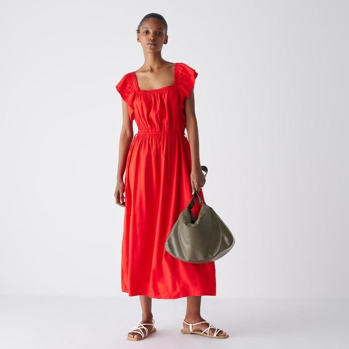 ユニクロ、レザータッチパフィーバッグコーディネート画像