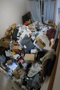 「社会人しんどいよな」理想と現実のギャップで…新社会人1年目女性の部屋が〈ゴミ屋敷〉に→プロの手で〈明るく希望が持てる空間〉に大変身！