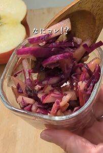 【シナモン香るマリネ】JK娘が「うまっ」と叫ぶ「牛すね肉のトマト煮込み弁当」オシャレな仕上がりにいいねが続々！