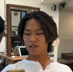 パーマを希望する男性がイメチェン「バチバチでお願いします」と変身した様子が話題