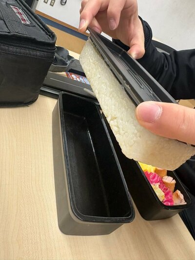フタとご飯は仲良し？