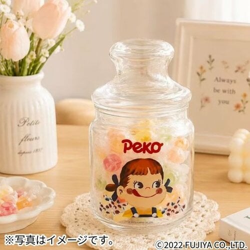 お菓子やお気に入りの雑貨の収納にぴったり