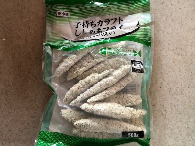 業務スーパー『子持ちカラフトししゃもフライ（青さのり入り）』（筆者撮影）