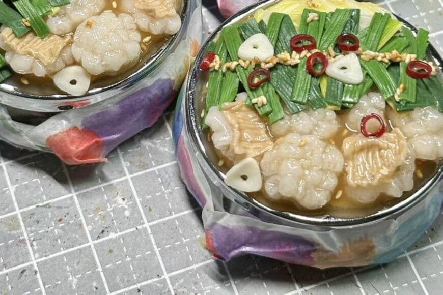 おいしそうな「ホルモン鍋の正体」に思わず目を疑う　「胡麻が良いアクセント」