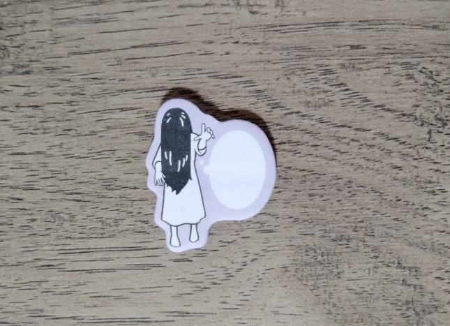 筆者撮影（キャンドゥ、貞子 付箋）