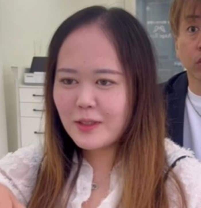 「輪郭が大きく見える」大型トラック運転手の女性が前髪を作ってスタイルチェンジ