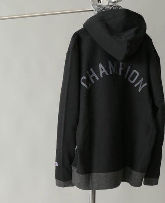 Champion×JOURNAL STANDARD - プルオーバーパーカー Back Print/別注 ¥9,936（税込）