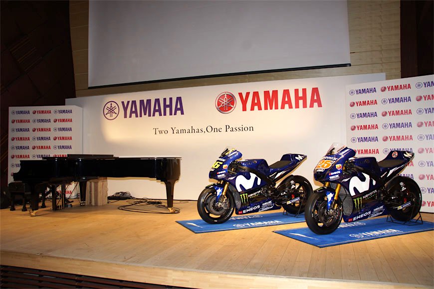 MotoGPライダーがピアノ演奏！ ヤマハとヤマハ発動機の異色イベントをリポート