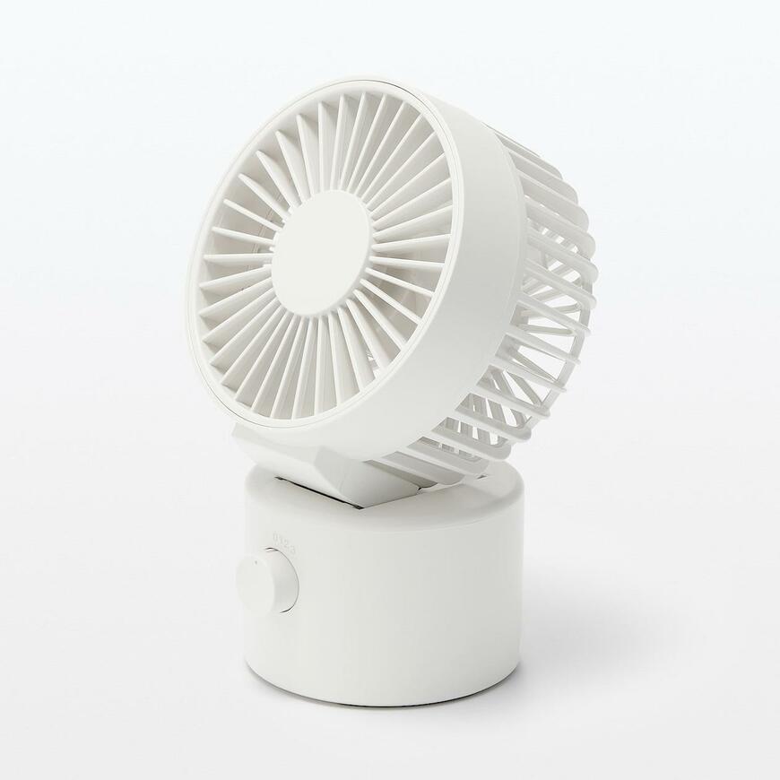 無印良品、首振り機能付きコードレスデスクファン画像