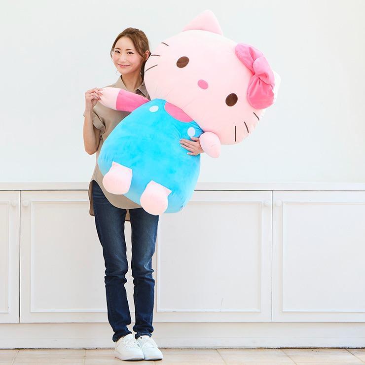 しまむら、ビッグダイカットクッション（ハローキティ）画像