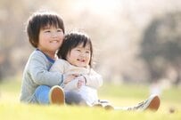 2023年人気の名付け「男の子は碧」「女の子は陽葵」がトップ！子育てにかかる総額も覚悟