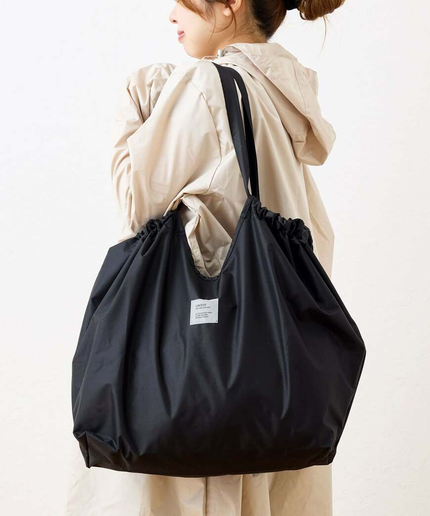 出所：3COINS公式　撥水レインバッグカバー