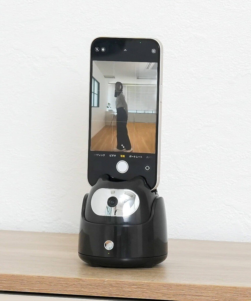 3COINS公式　追尾スマホホルダー　画像