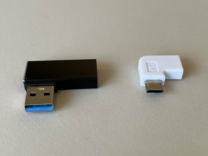 ポケットに入れて持ち運びできるくらいコンパクトなサイズ感