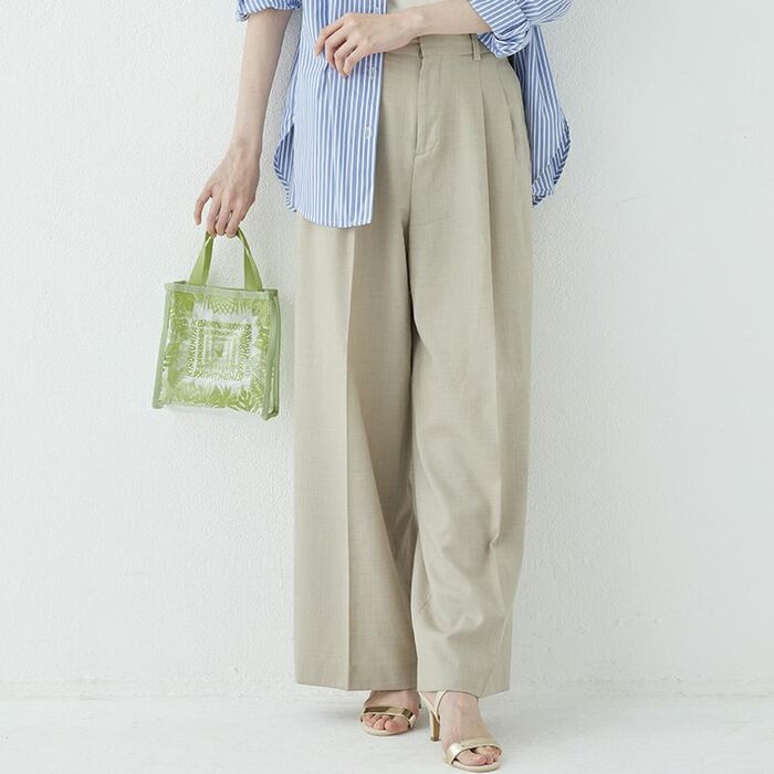 紀ノ国屋から登場した「モンステラ柄ミニクリアトート」