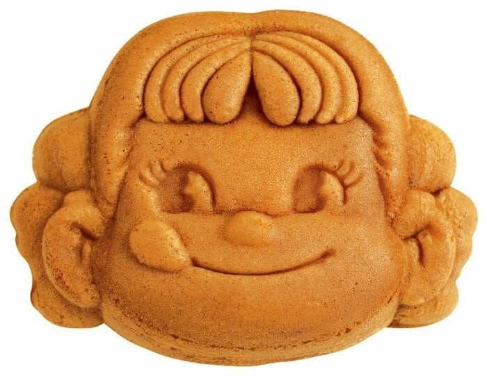 「ペコちゃん人形焼（桜あん）（300円）」