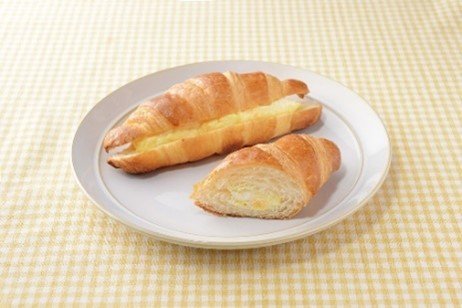 ローソンの新商品：バター香るたまごクロワッサン