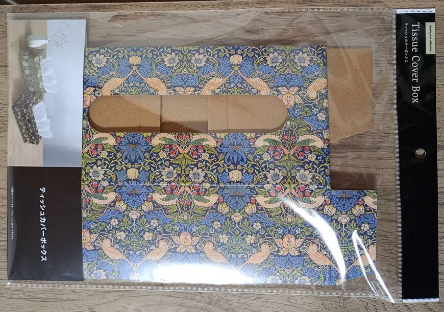 出所：筆者撮影（セリア、ティッシュカバーボックス マスターピースコレクション/WM）