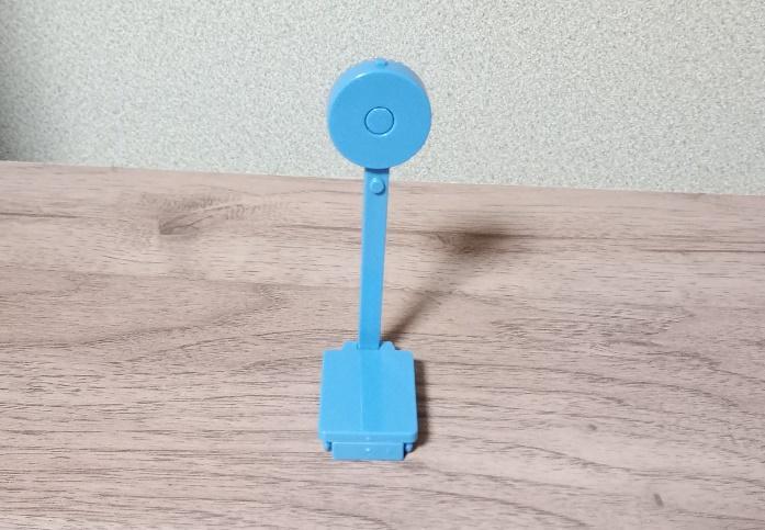 出所：筆者撮影（セリア、ミニチュア体重計）