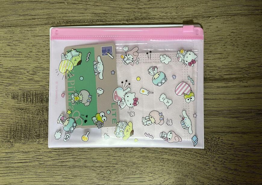 筆者撮影（セリア、お薬手帳カバー M/X かわいいラボ）