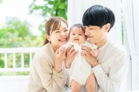【2026年10月開始】国民年金保険料「月1万7920円」が免除になる「育児免除制度」とは？対象条件や免除期間を解説