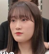 「1ヶ月後に鎖骨の長さにしたい」艶々ヘアの女性がカットを希望　素敵なアフターが話題に