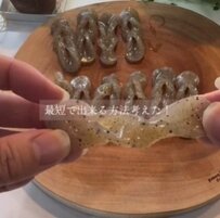 【レンチンだけで完成！】フルタイム母ちゃんの〈時短レンチン煮物〉が圧巻の「お煮しめ弁当」が話題