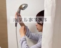 ホテルでシャワーカーテンが気になる時は…スタッフの対処法に「なるほど！」「やってました」と共感の声