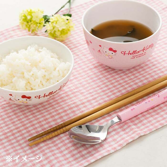 コロンとしたフォルムが可愛らしい「お椀」です