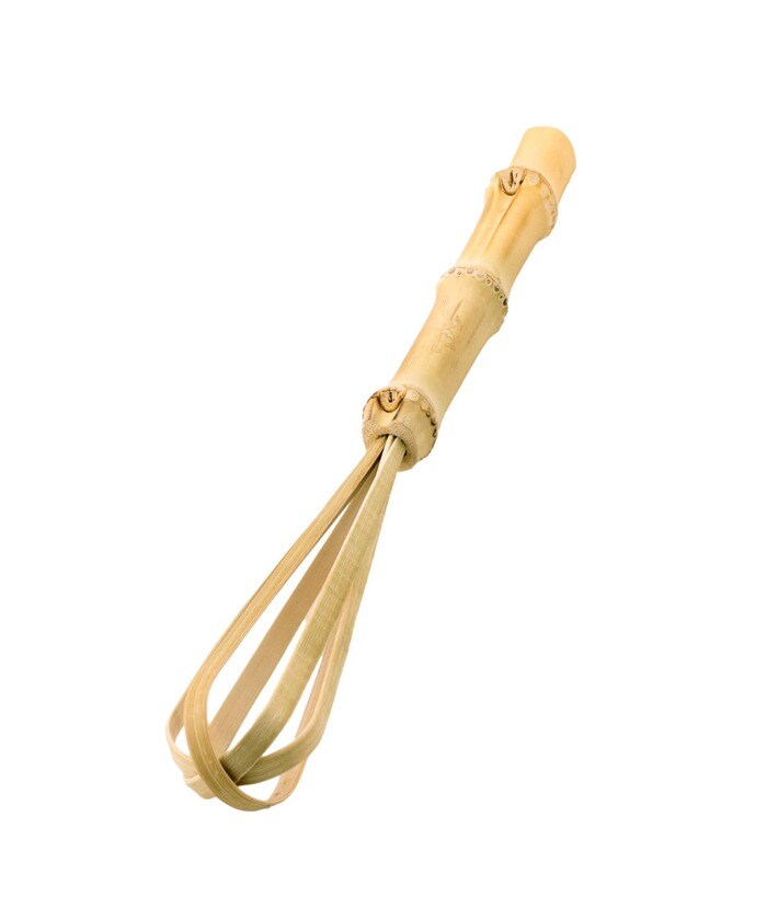 竹のよさを活かし、軽量で取り扱いやすい